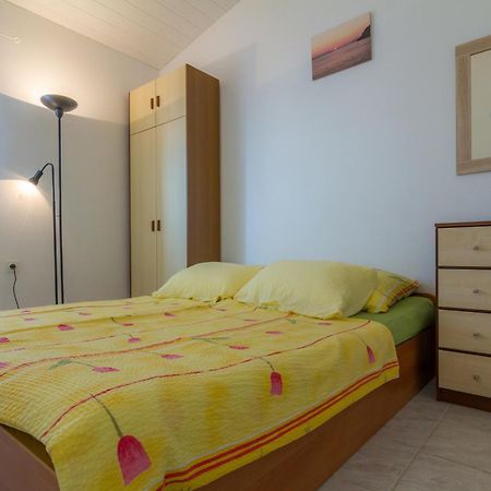 Starigrad Apartment Екстериор снимка